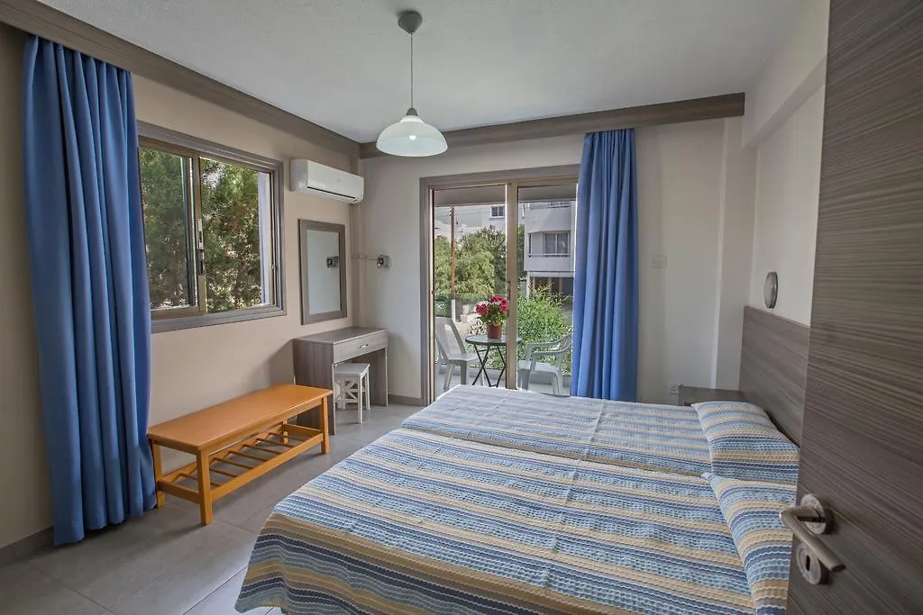 Merab Napa Suites Ayia Napa 0*,