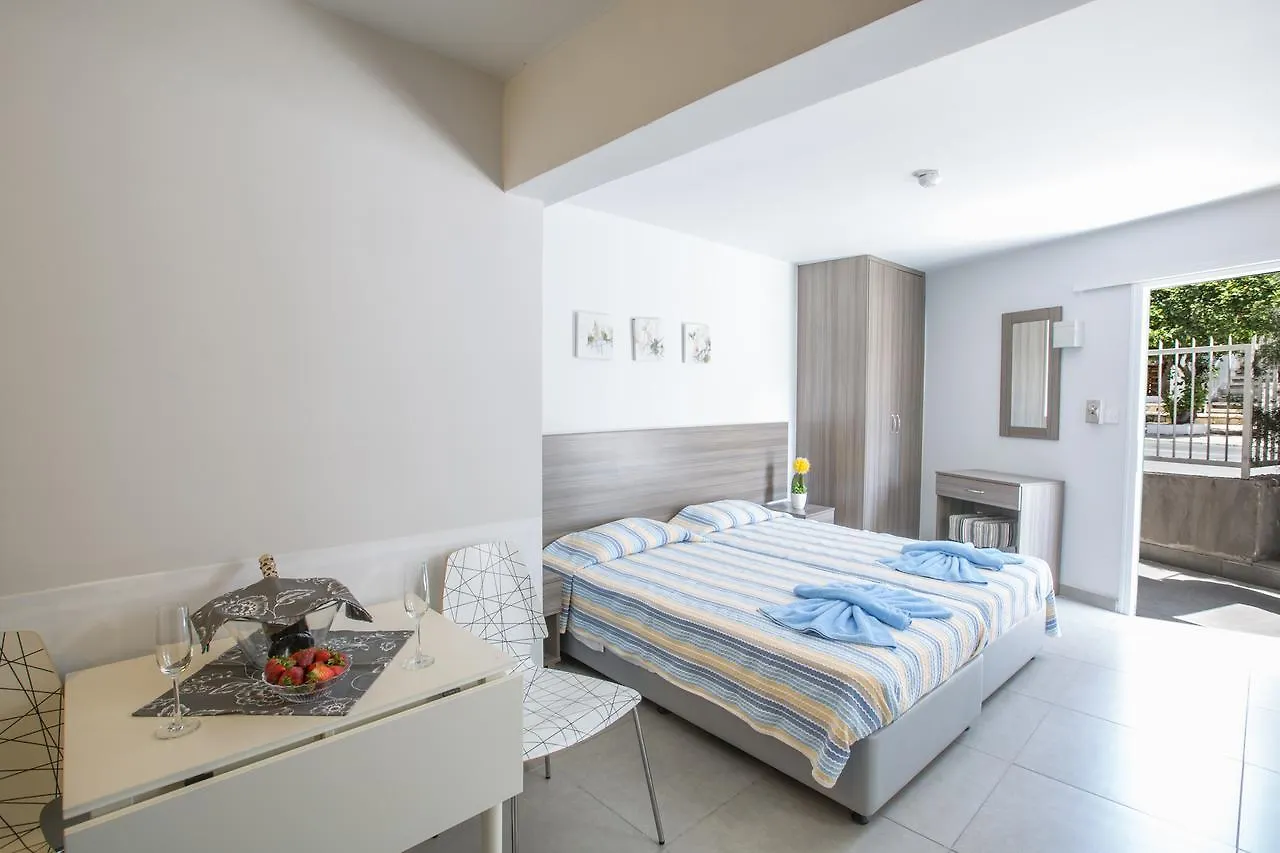 Merab Napa Suites Ayia Napa 0*,  Kypr